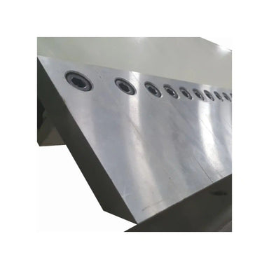 A up close image of the top fingers on the BB-4012F by Baileigh