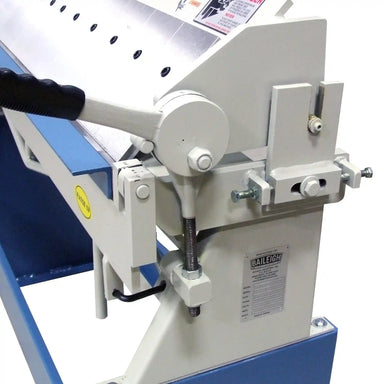 A image of the Baileigh_BB-4816 showing the handle, clamping mechanism