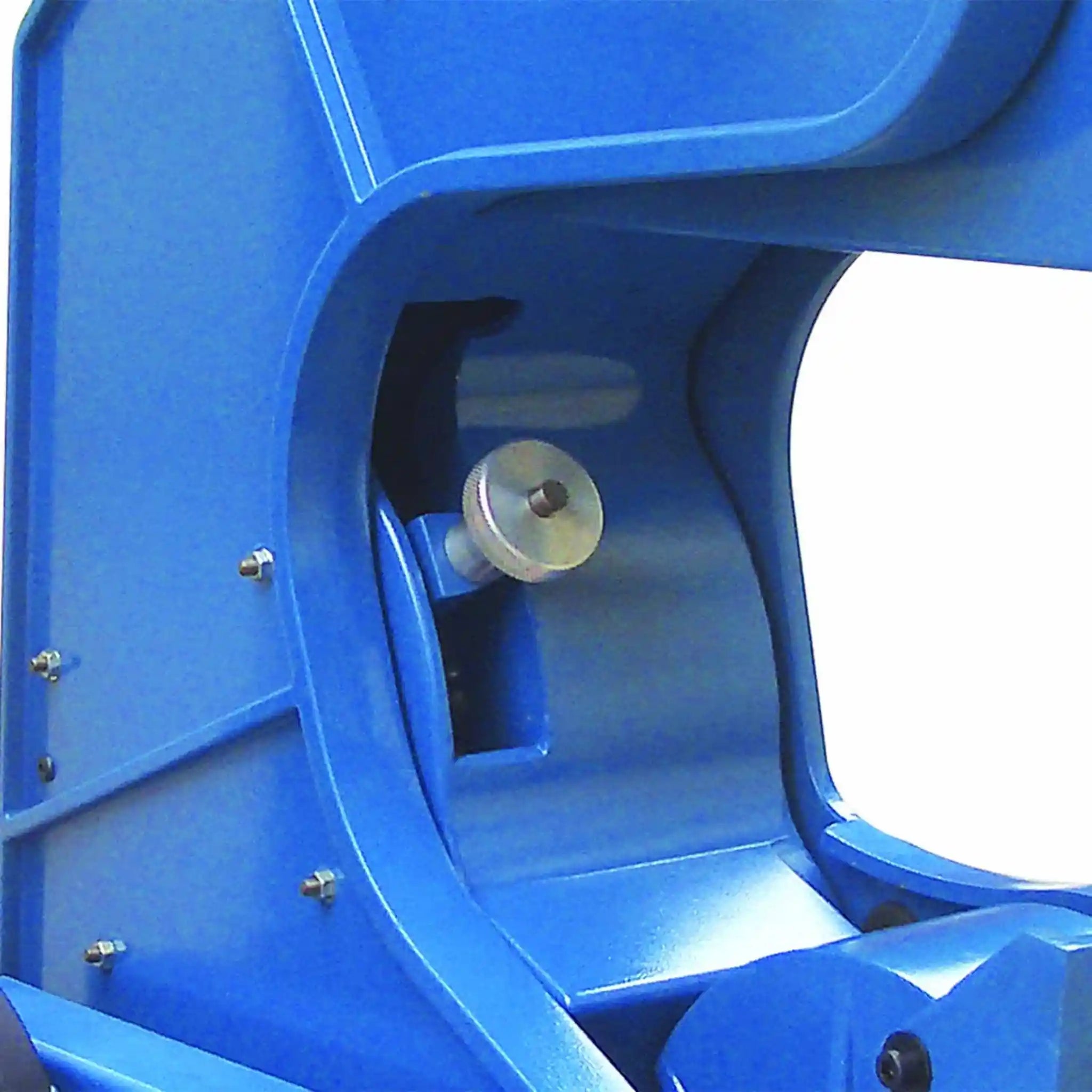 A image of the adjustment knob on the BG-260-3 belt grinder, manufactured by Baileigh