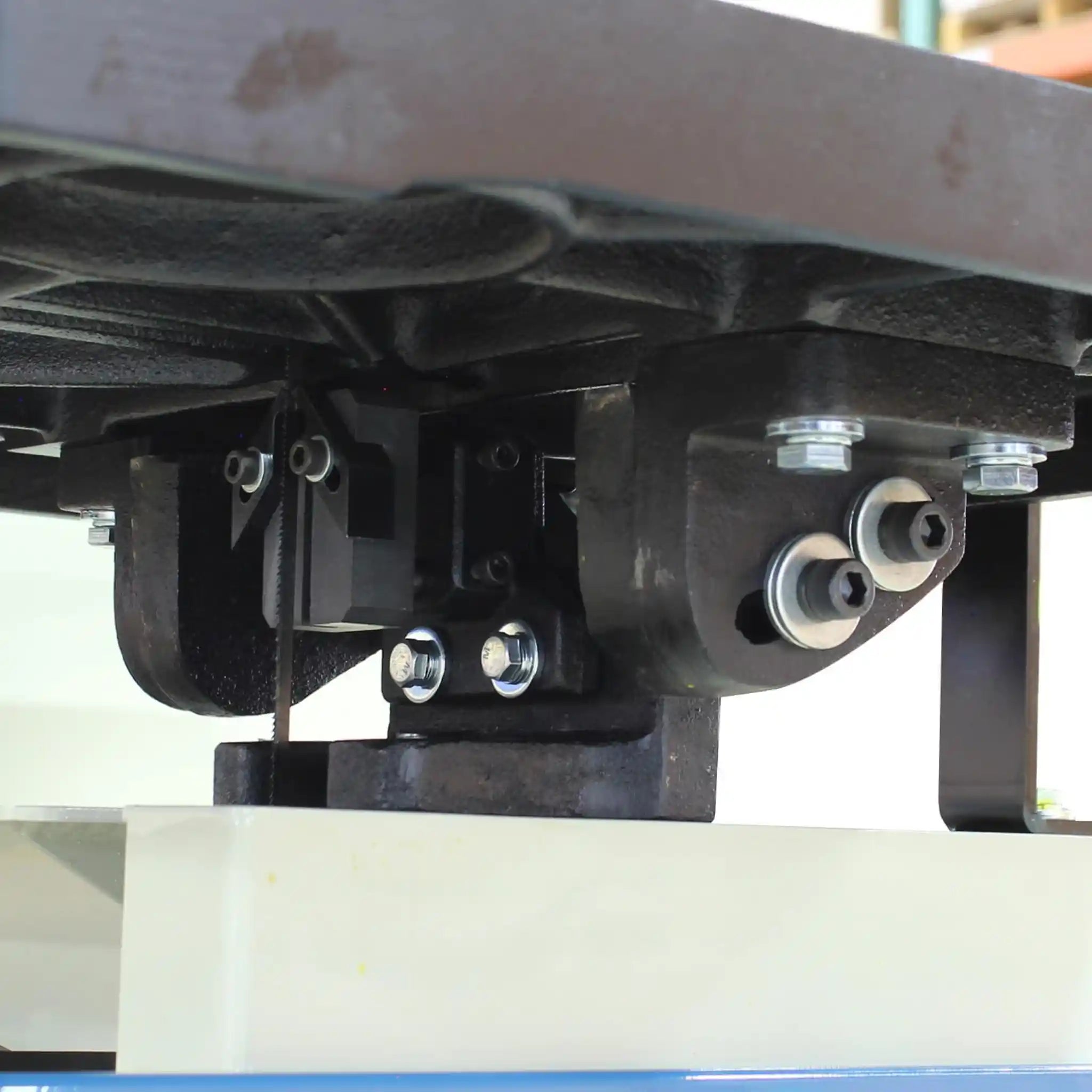 A close up image of the underside of the Baileigh BSV-16 sawing table