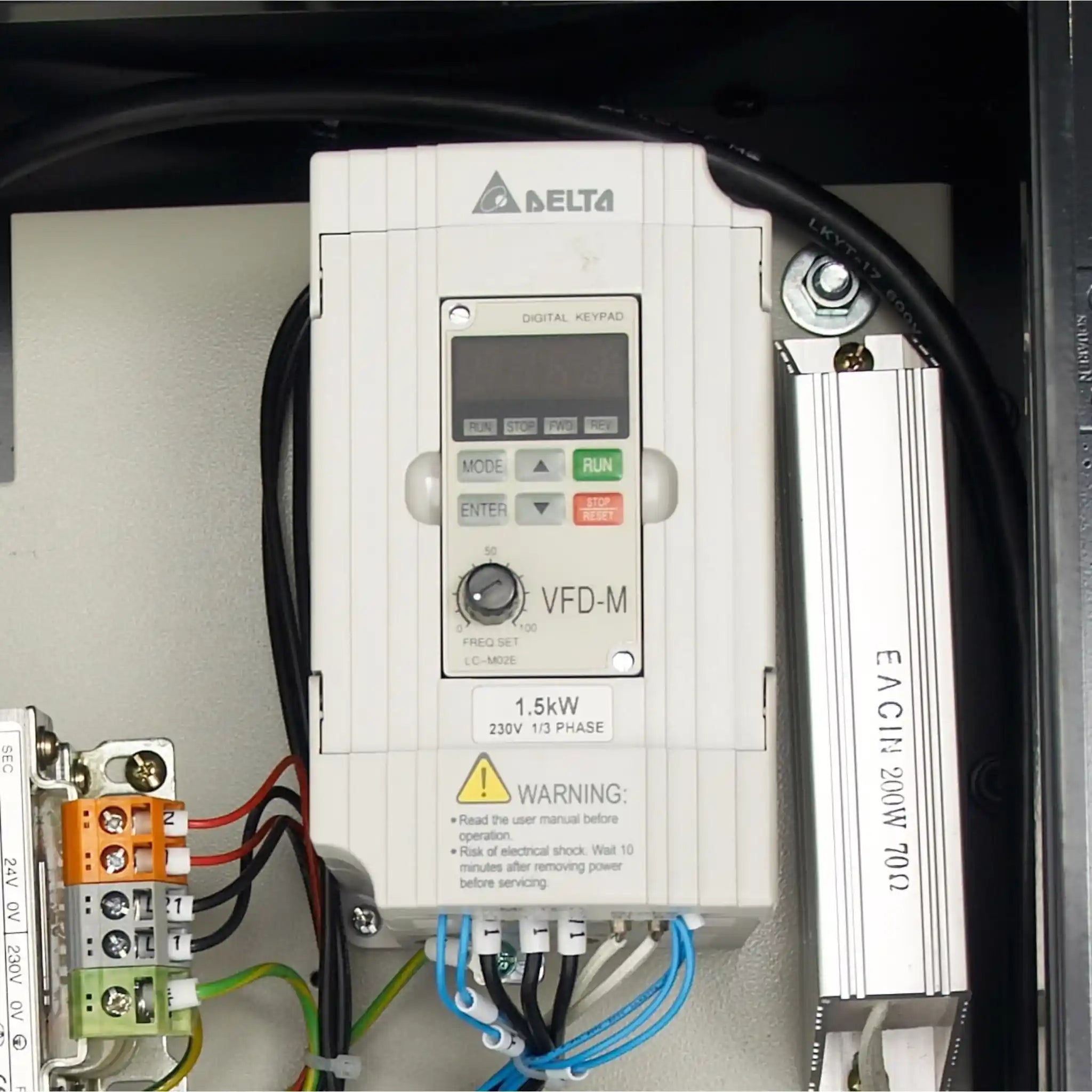 A close up image of the electronics on the DP-1250VS by Baileigh
