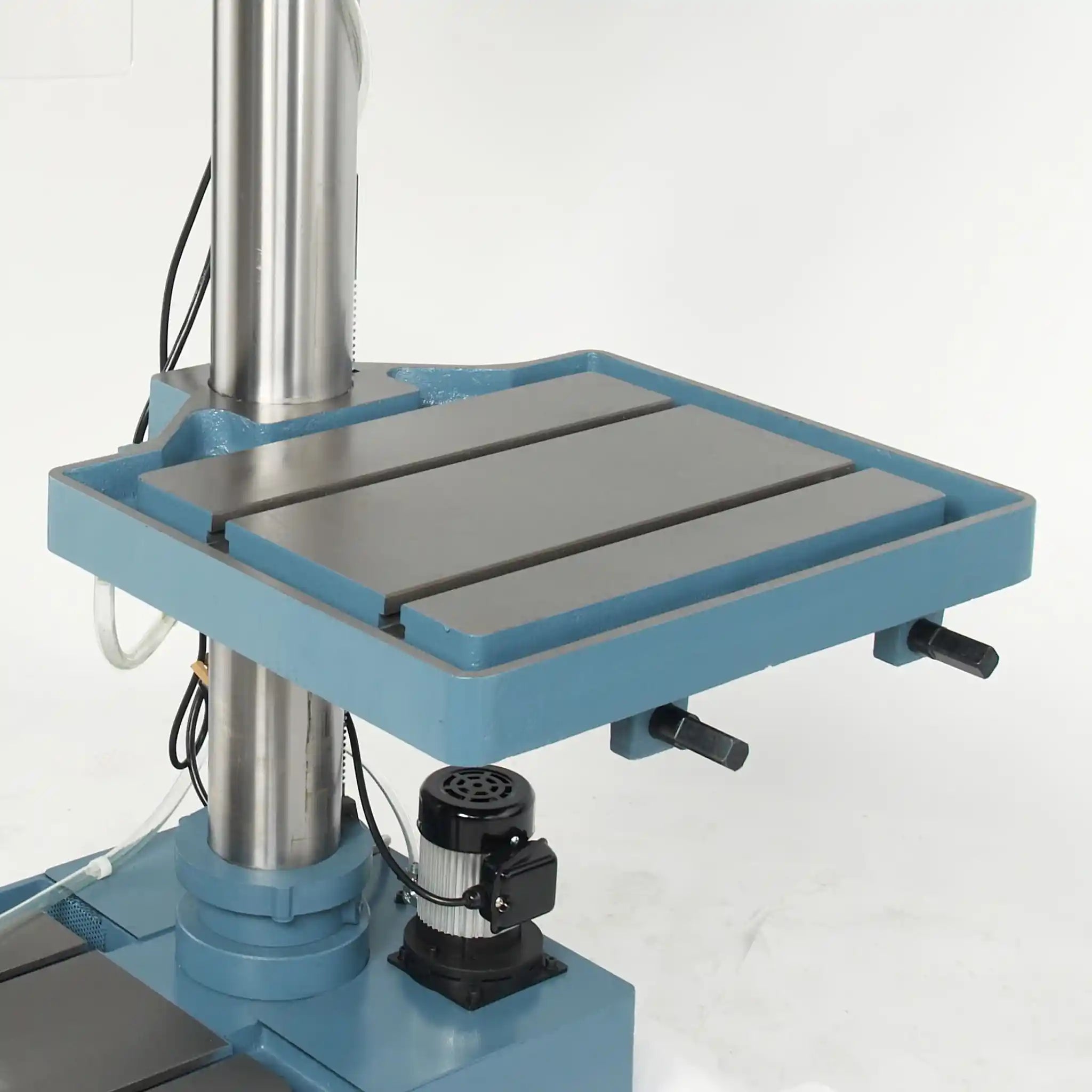 A close up image of the adjustable table on the  DP-1250VS Drill press