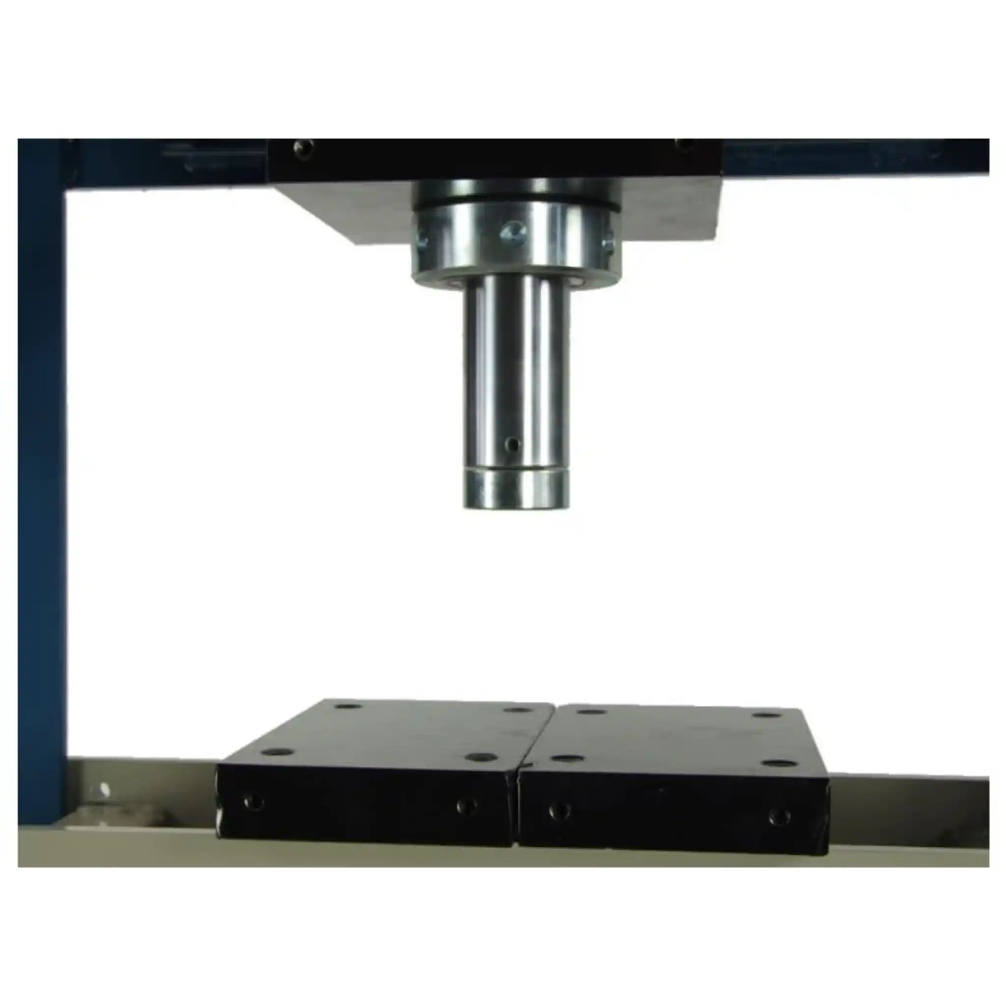 a image showing the ram and plate on the Baileigh HSP-20A press