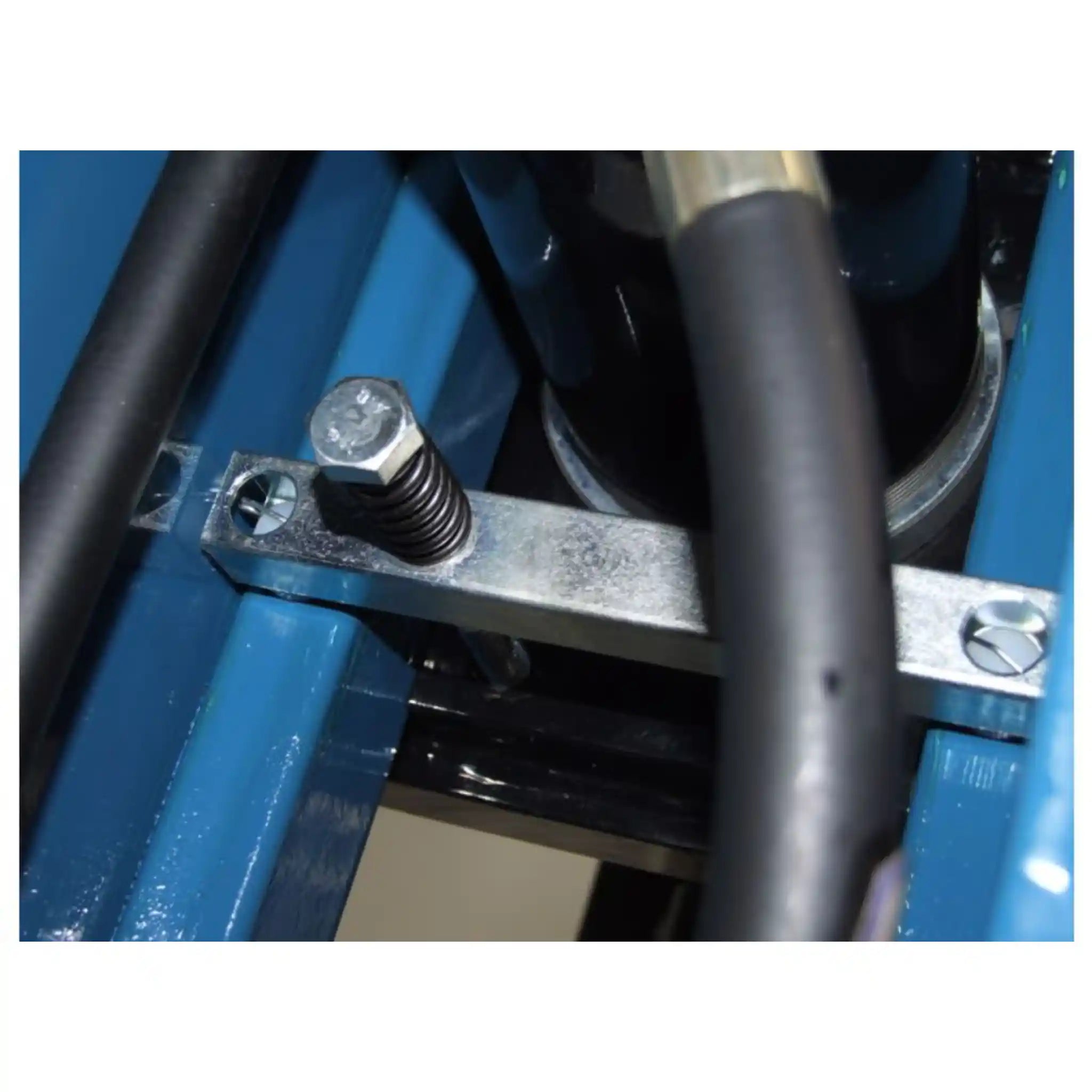 A image showing the jack return spring on the Baileigh HSP-30A, the image is a up close image