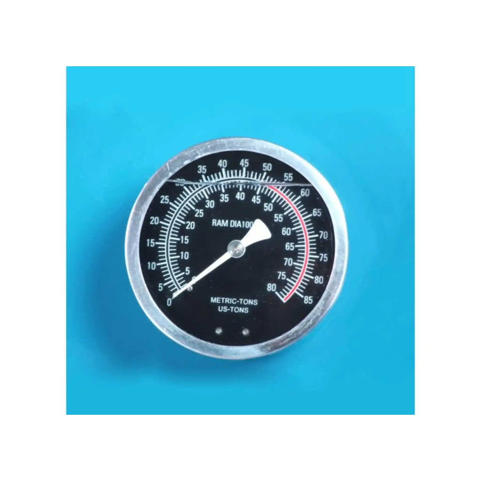 A image showing a pressure gauge installed on the Baileigh HSP-50A press