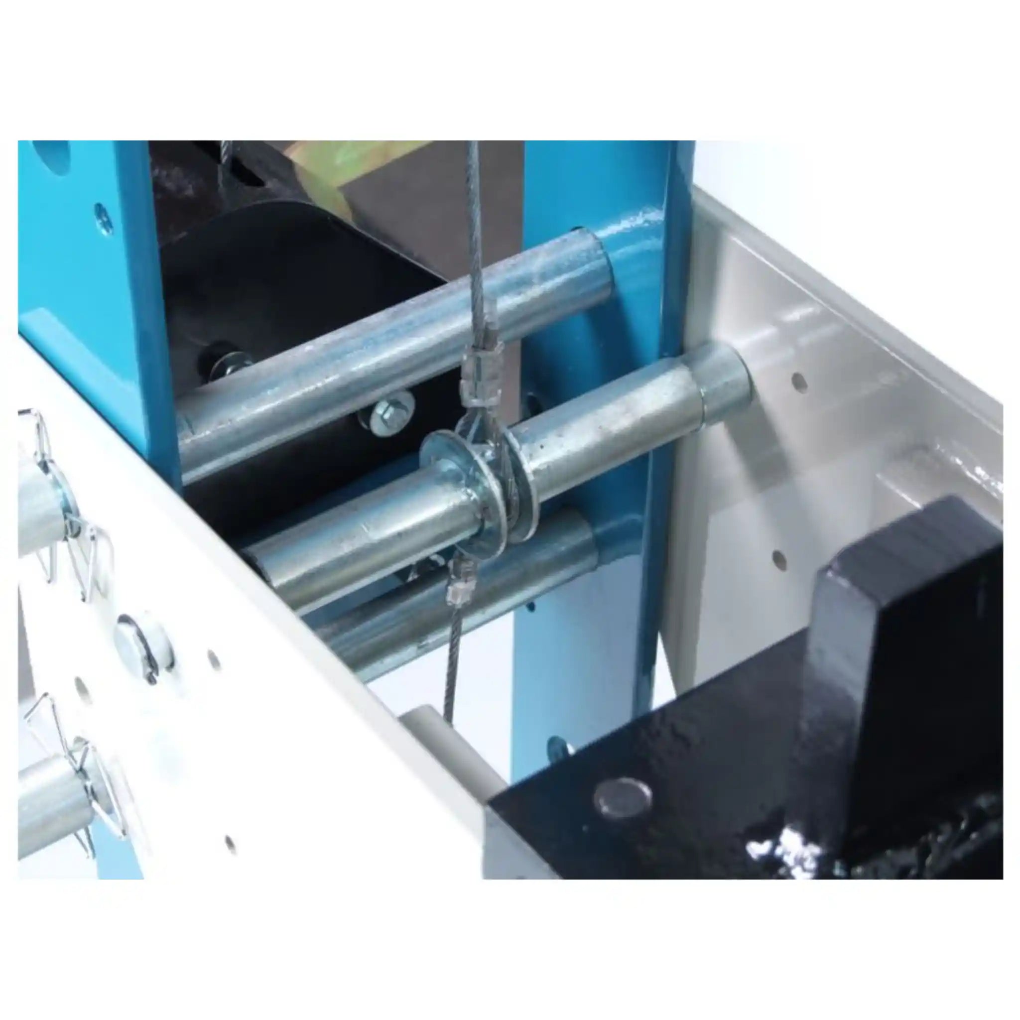 A image showing the support pins and cable on the HSP-50A press