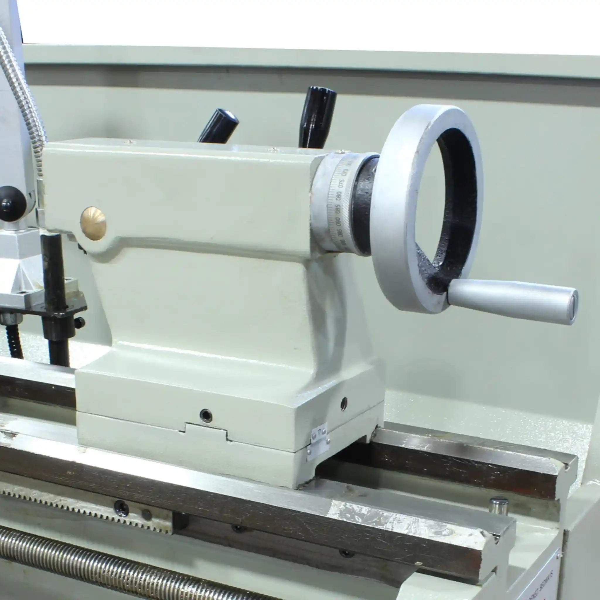 A image of the tailstock assembly on the Baileigh PL-1340E lathe