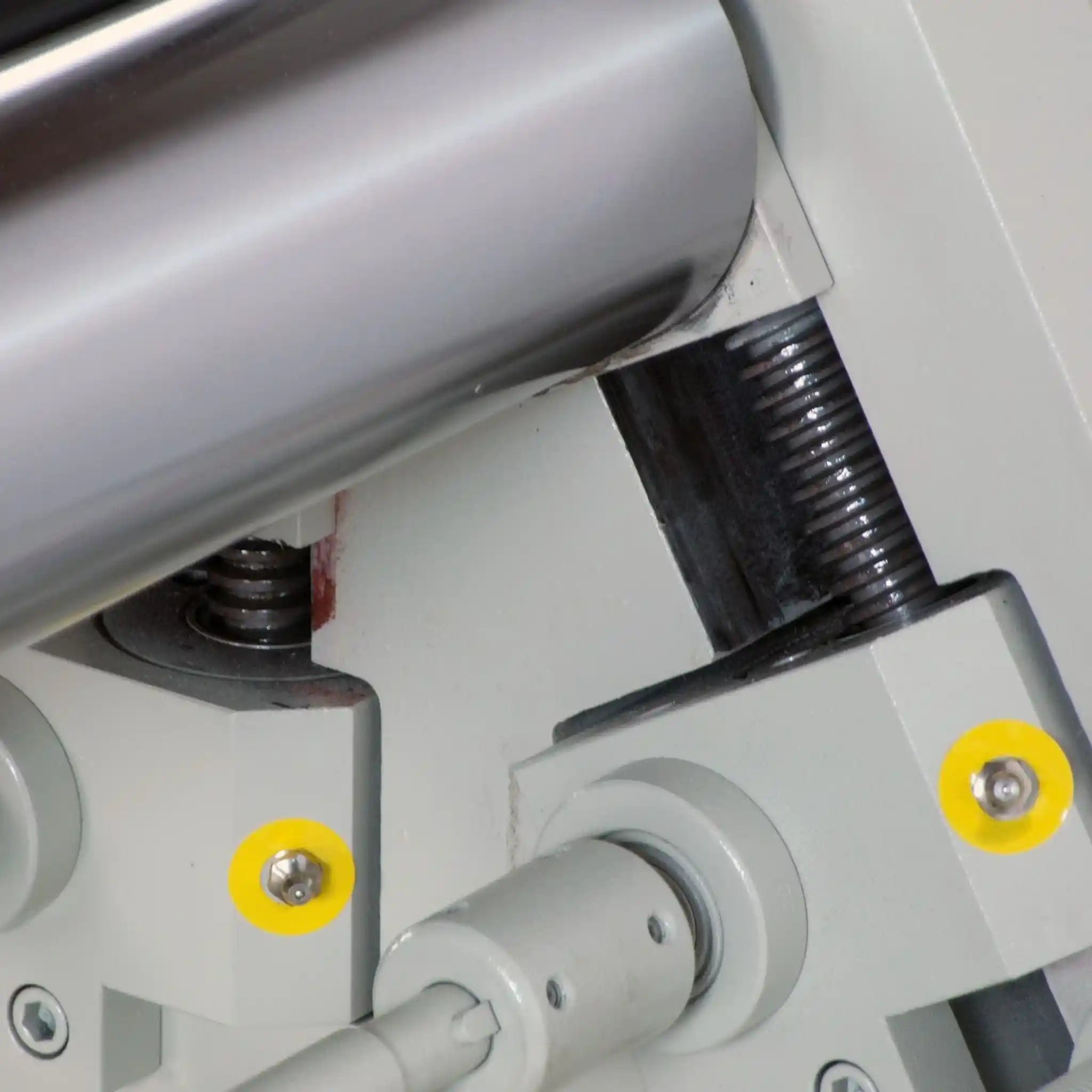 A image taken up close of the roller adjustment mechanism on the Baileigh PR-514