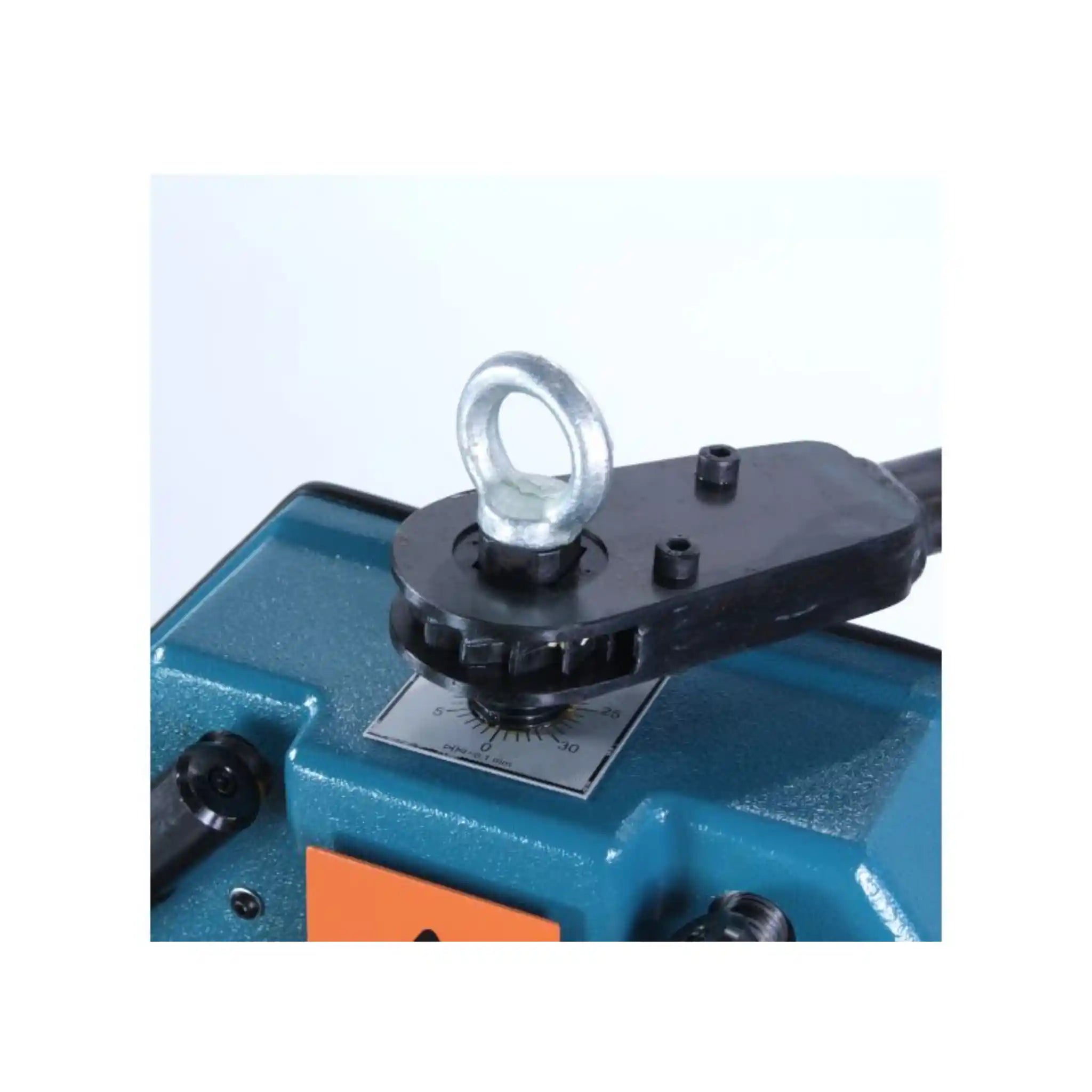 A image of the top ratchet attached onto the Baileigh R-M40 roll bender
