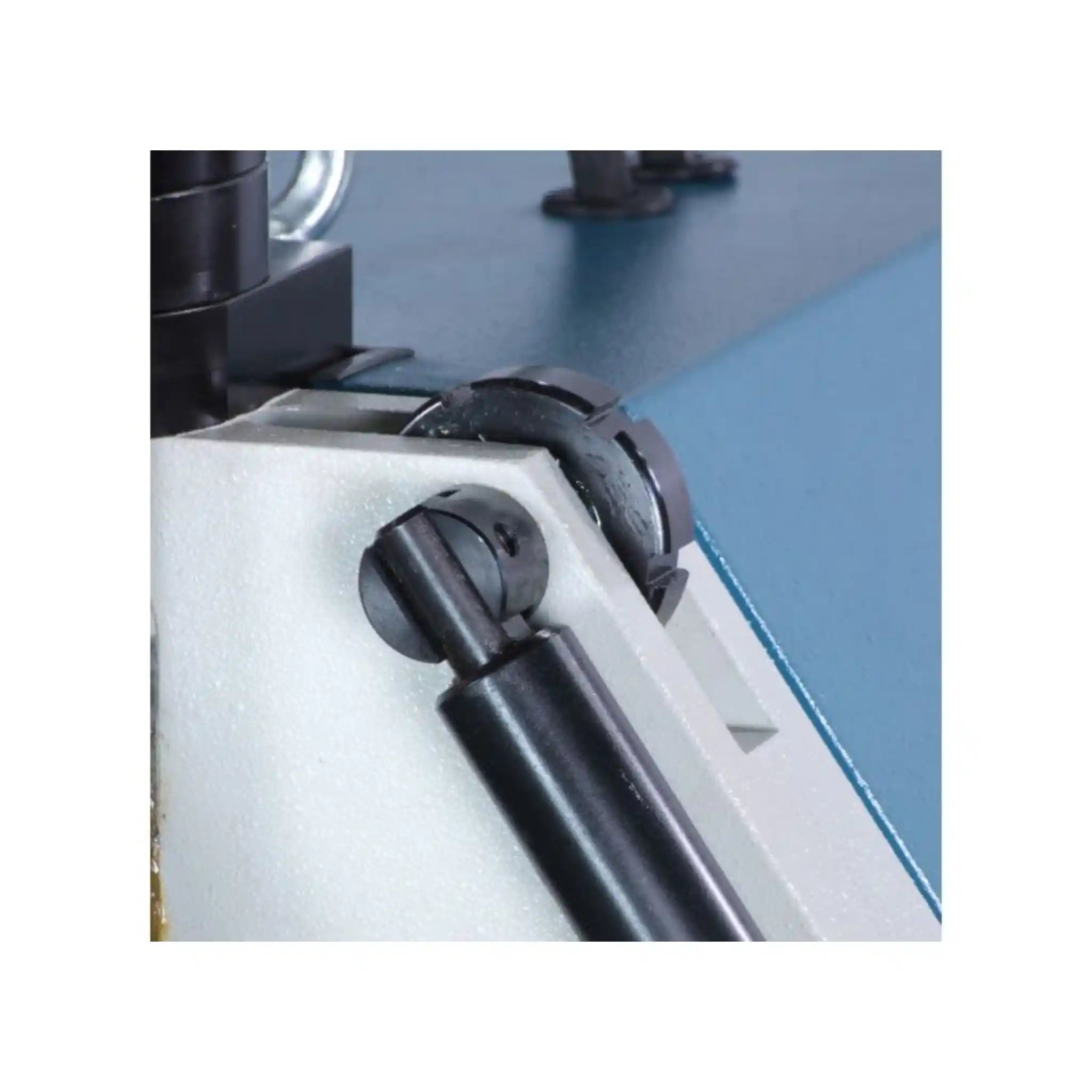 A close up image of the guild installed on the Baileigh R-M55H