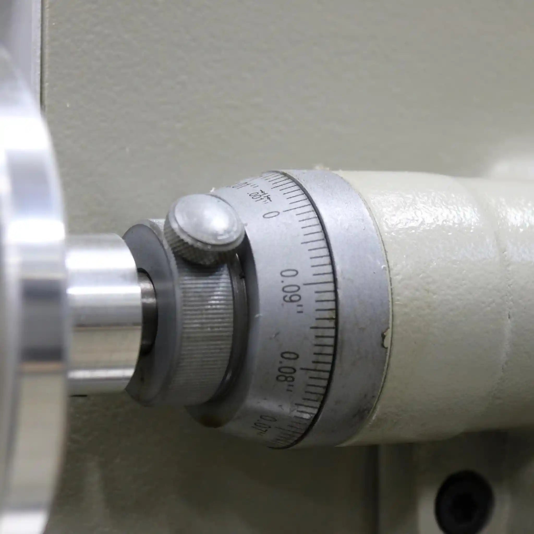 A image showing the index collar used to operate the Baileigh VMD-828G