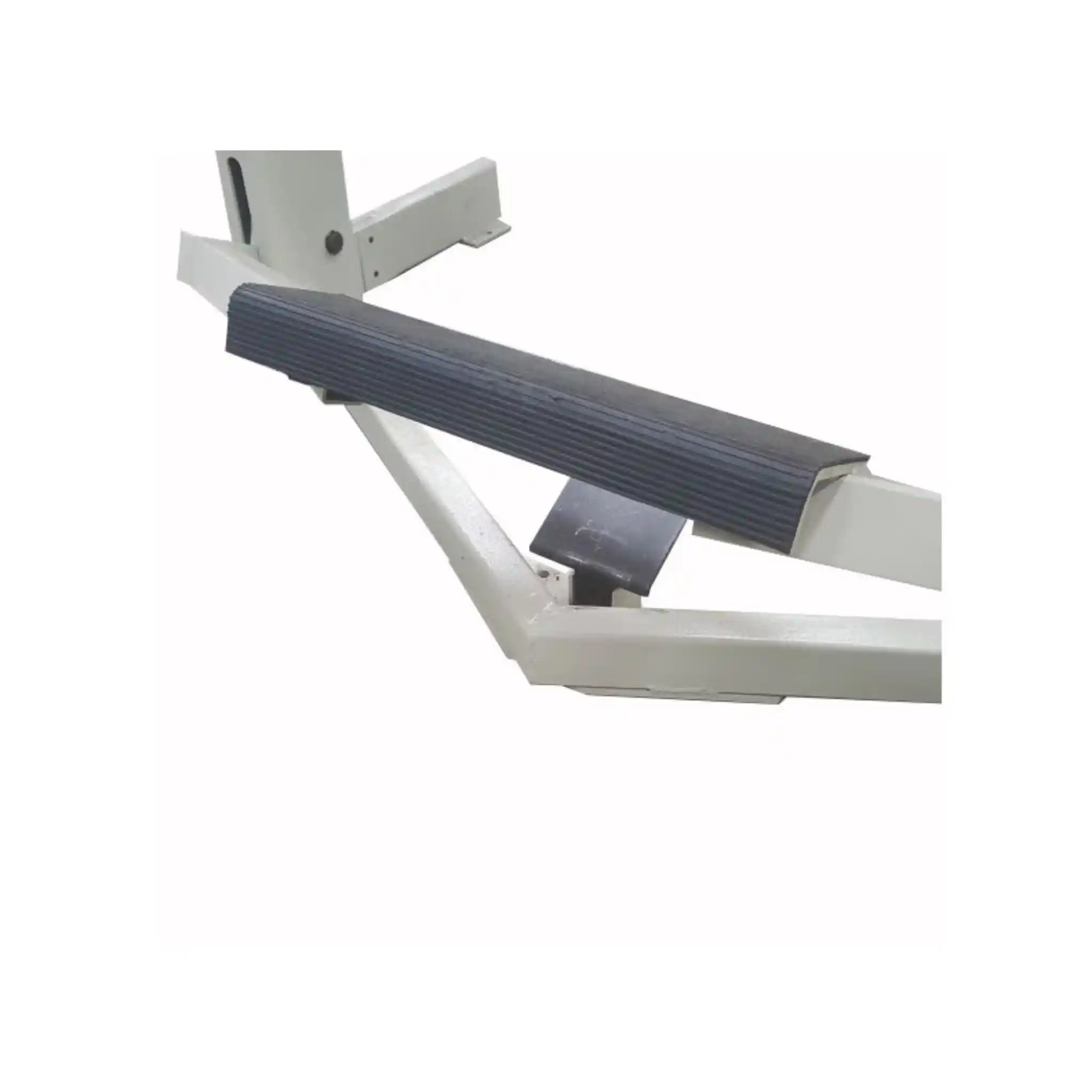 A image of the foot clamp on the Baileigh BB-4012F