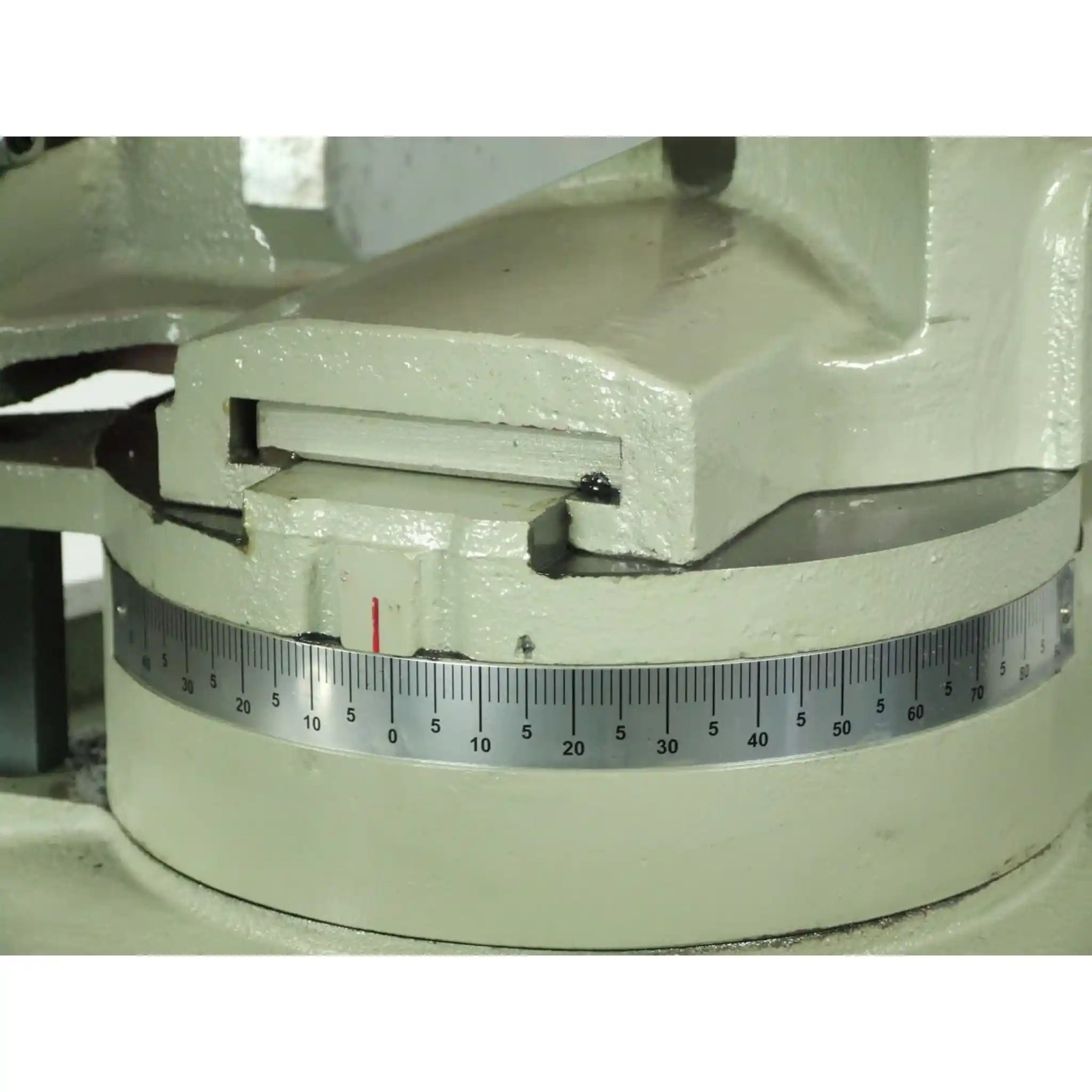 A image showing the miter angle scale installed on the Baileigh CS-350EU