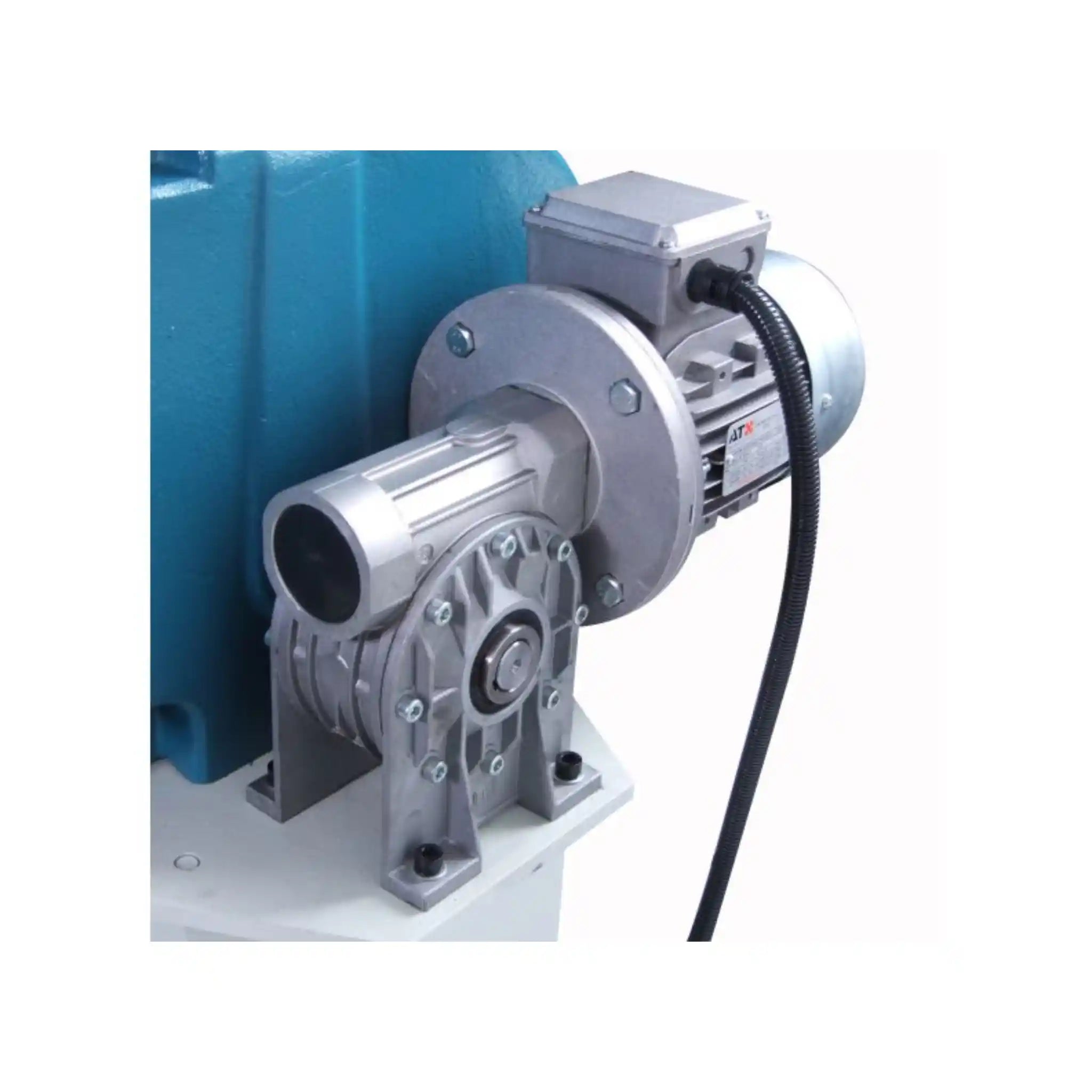 A close up image of the motor installed on the Baileigh R-M40