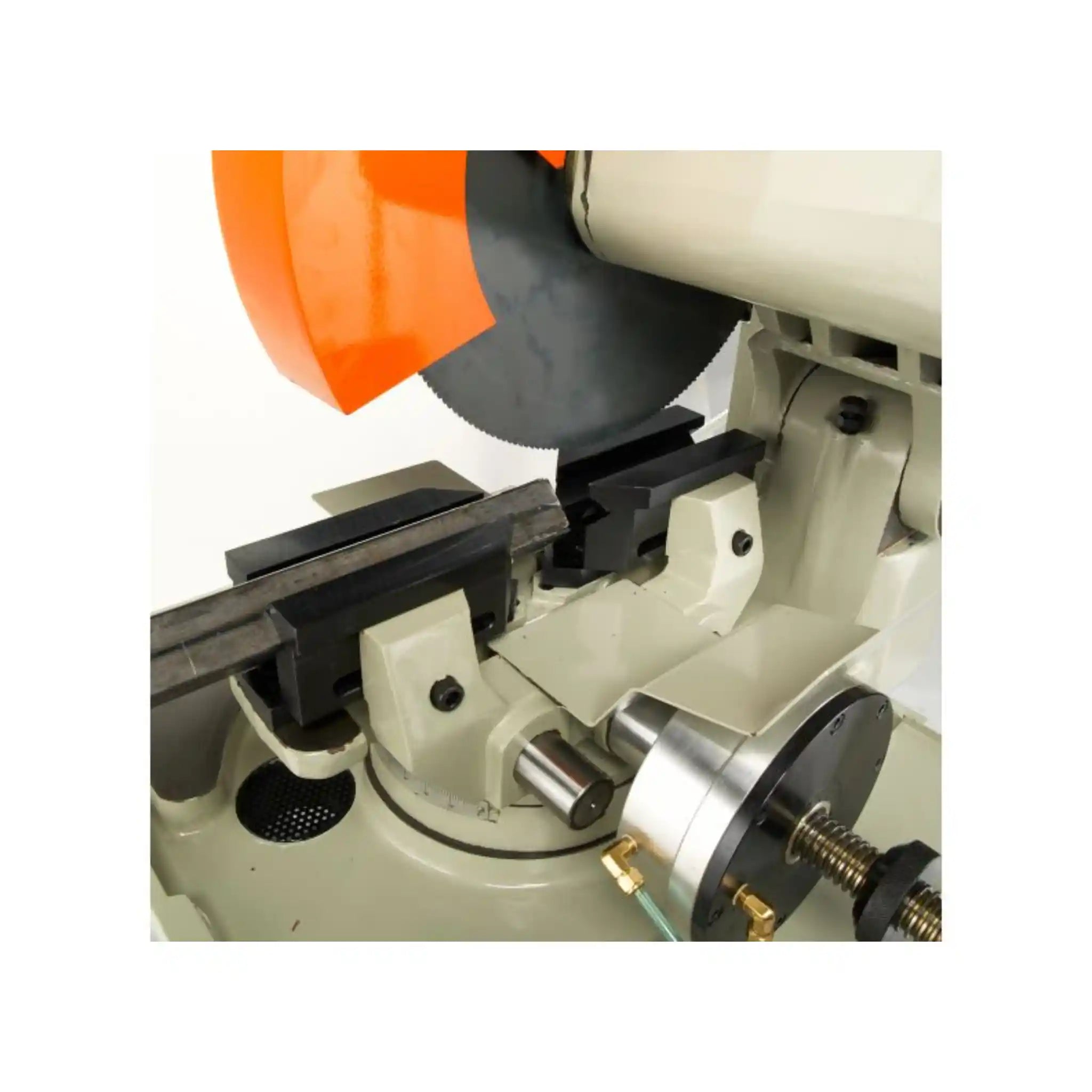 A image of a saw blade and vise installed on the CS-350SA  cold saw, manufactured by Baileigh